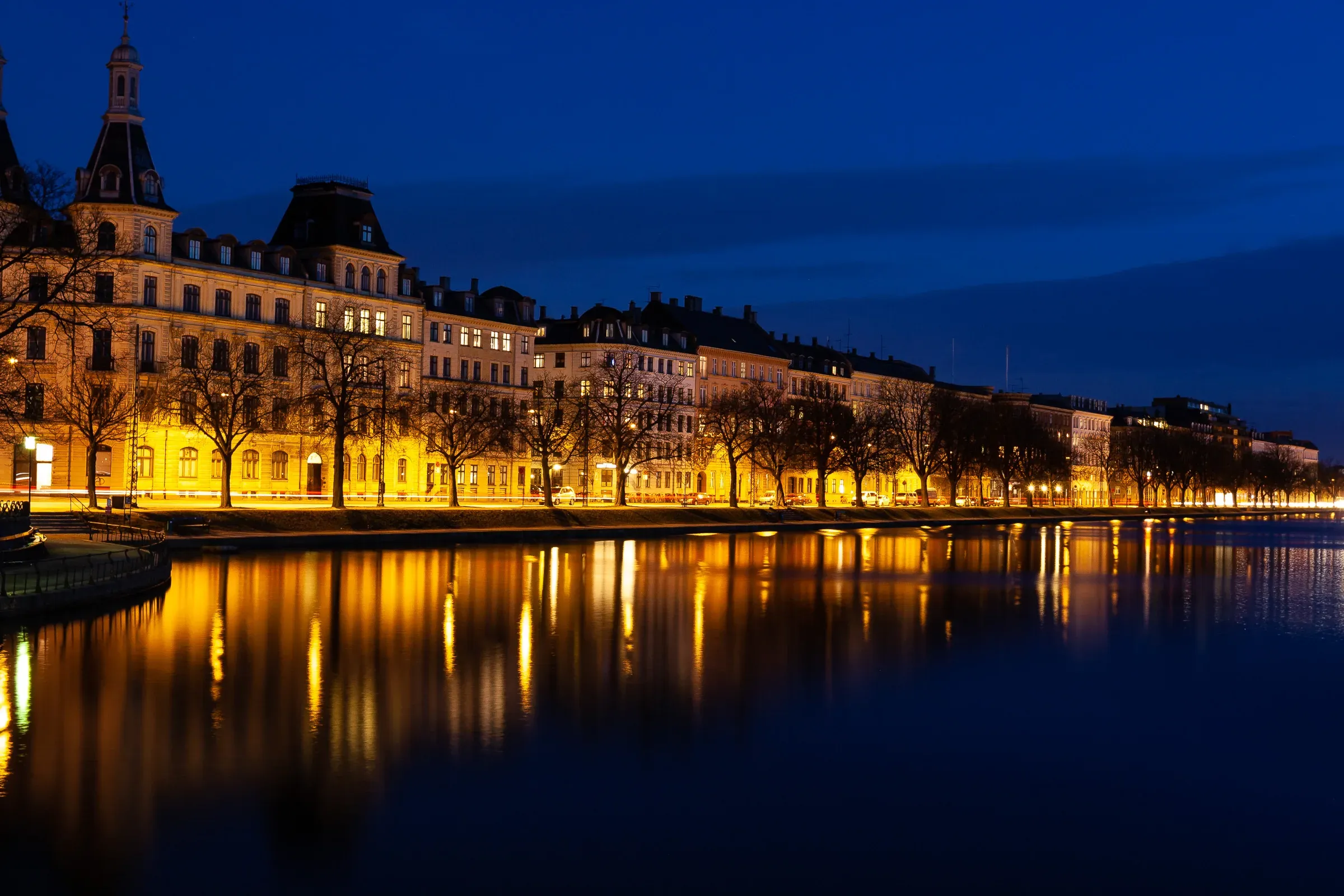 copenhagen at night