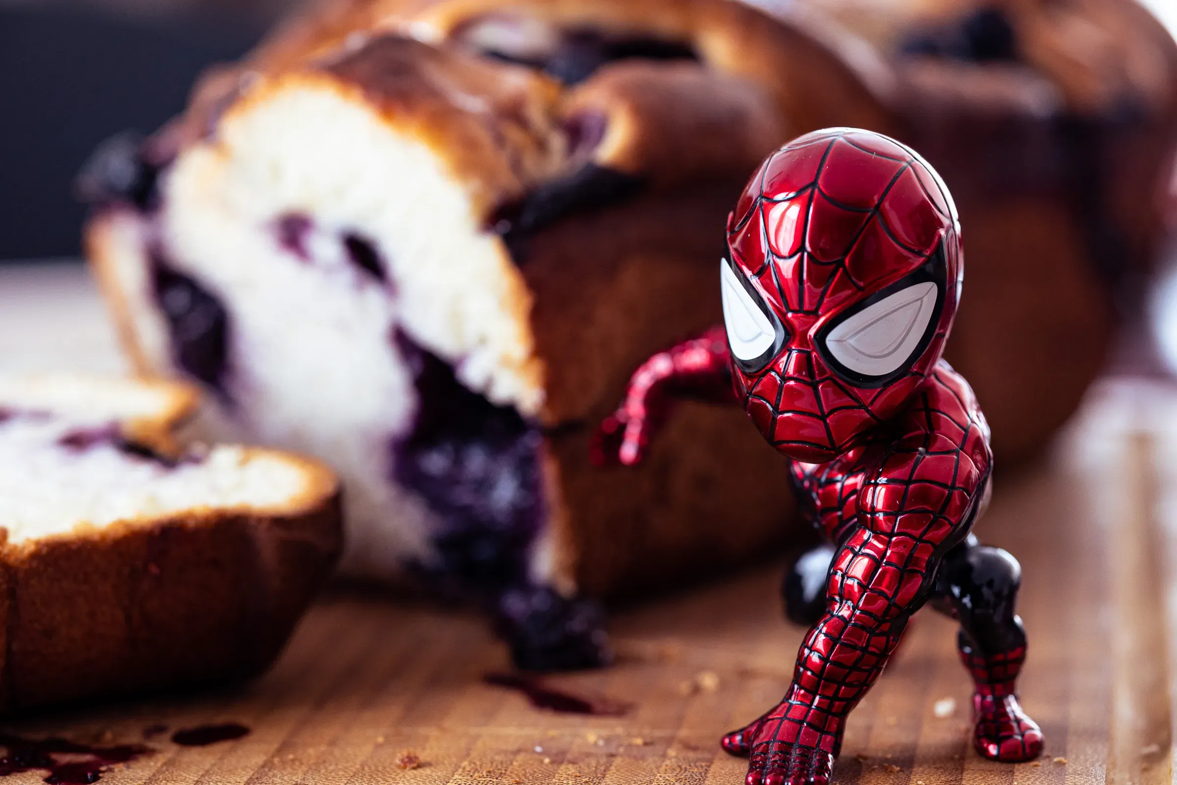 Spiderlush and cake