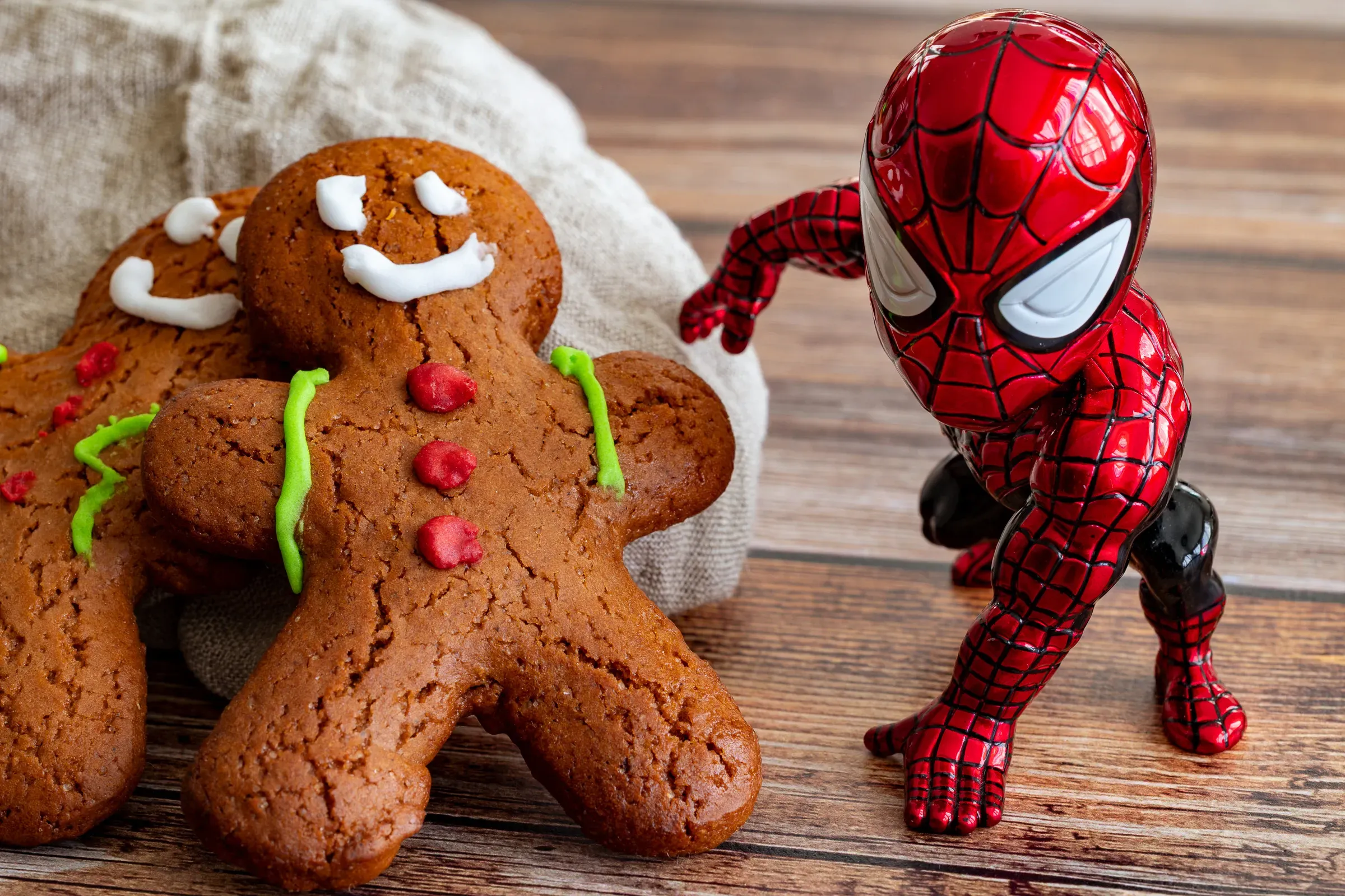 Spiderlush and gingerbread