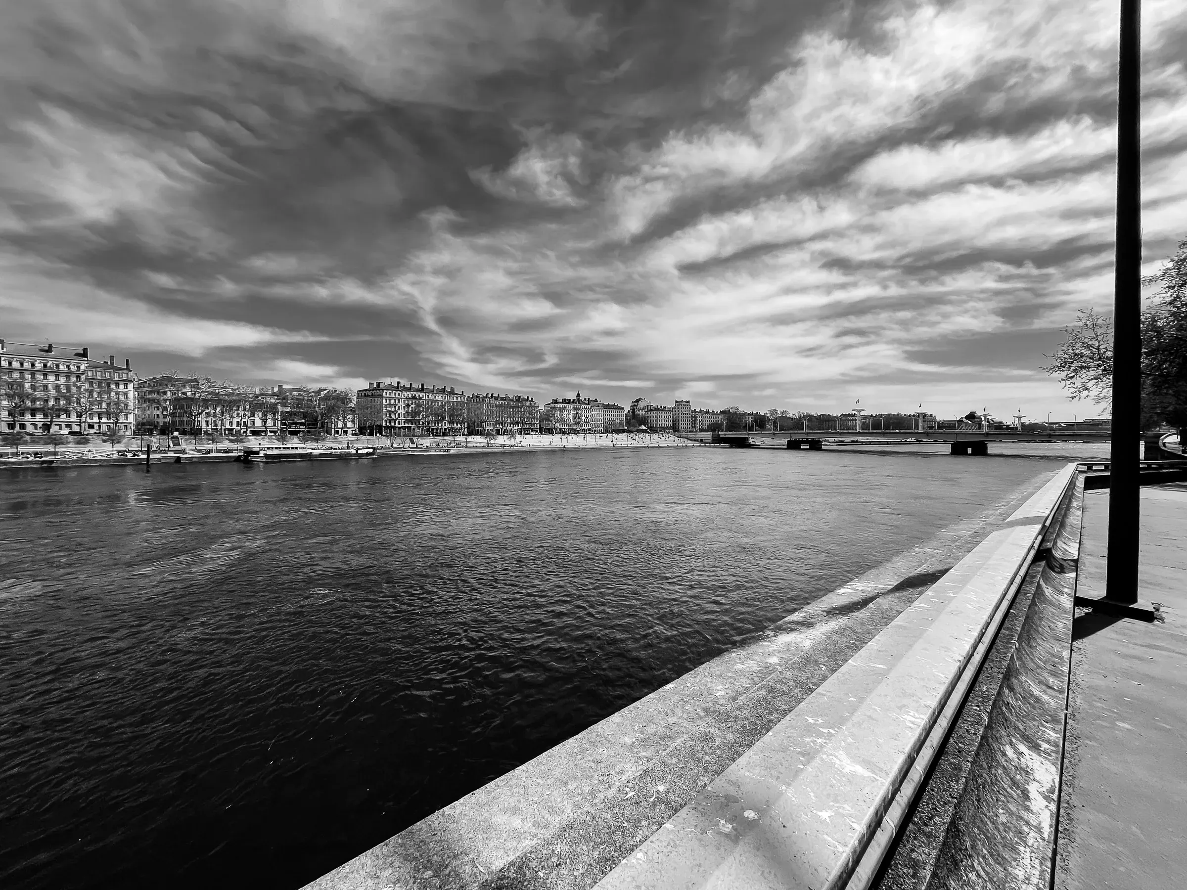 Lyon by the riverside - Black and white